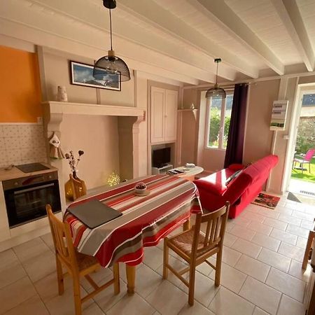 Gite En Cotentin Villa Etienville Eksteriør bilde